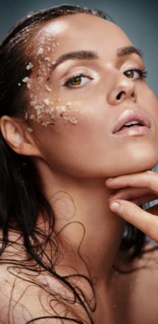 Exfoliate skin cells (tẩy tế bào da)