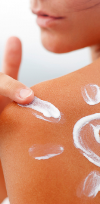 Sunscreen (kem chống nắng)